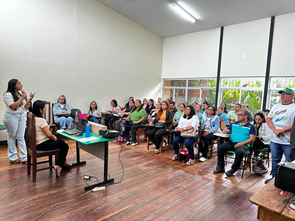 Em reunião com gestores e pedagogos, Sedema apresenta Calendário Ambiental 2025