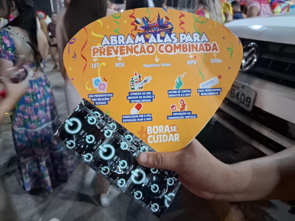 No Carnailha, equipe de Saúde trabalha a prevenção às doenças sexualmente transmissíveis