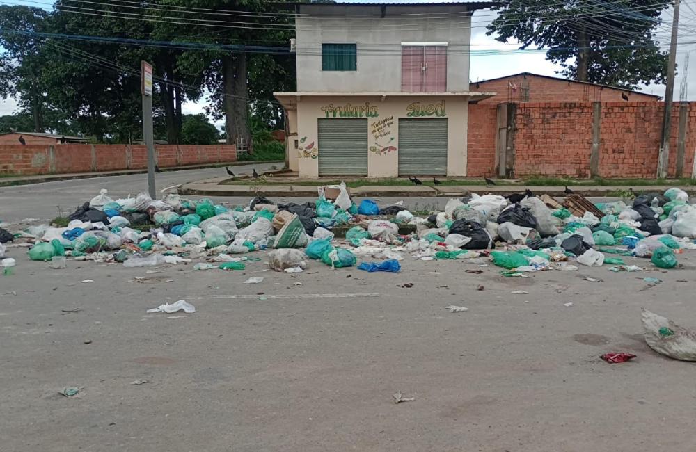 Lixeira viciada causa transtorno e revolta de moradores do bairro União