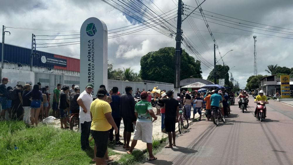 Manifestantes reivindicam prazo dado pela justiça para deixar áreas ocupadas em Parintins