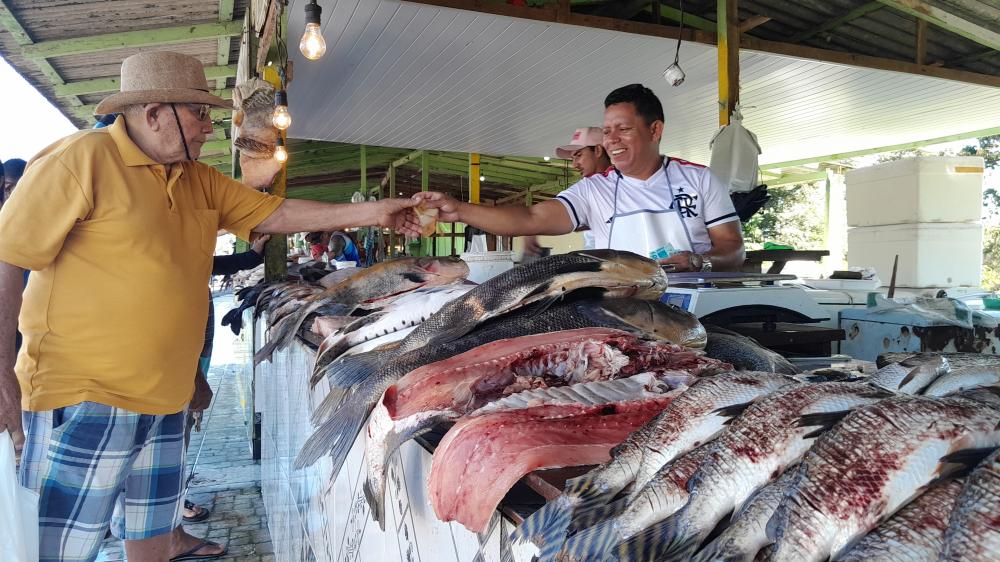 Apesar da pouca procura, feirantes esperam boas vendas na Semana Santa, em Parintins