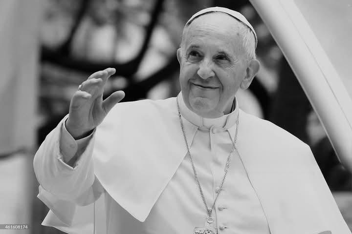 Prefeitura de Parintins decreta luto de três dias pela morte do Papa Francisco