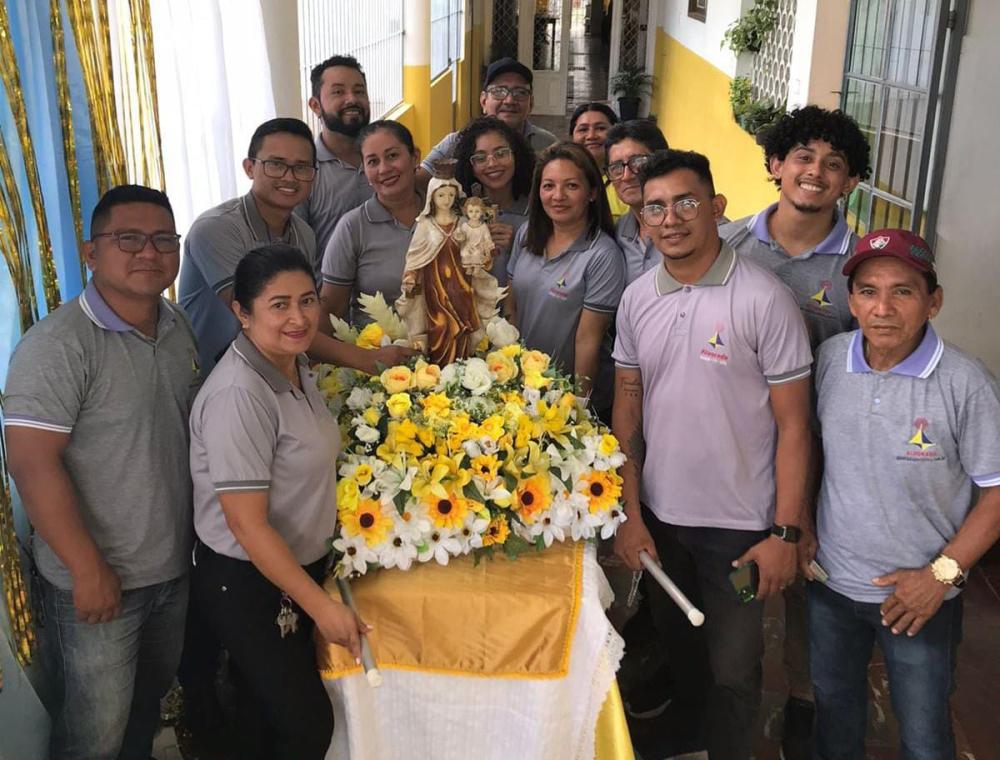 Imagem de Nossa Senhora do Carmo inicia peregrinação pela Rádio Alvorada de Parintins