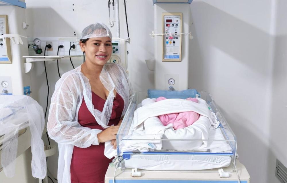 Gêmeas siamesas do Amazonas recebem alta da UTI após cirurgia complexa de separação