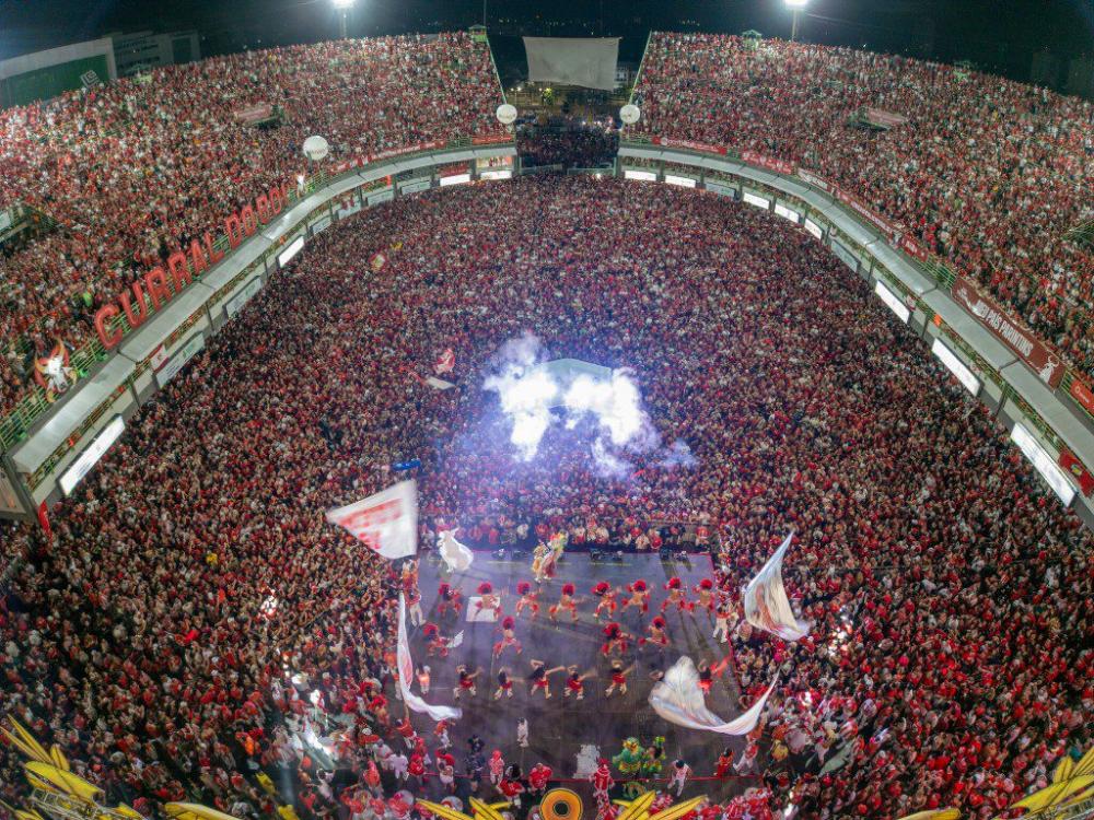 Boi Garantido celebra 33º título com festa no Sambódromo em Manaus