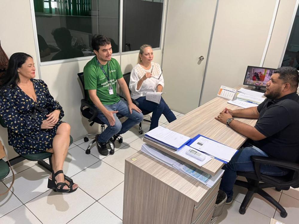 Em Parintins, SAAE alinha continuidade dos projetos com UGPE
