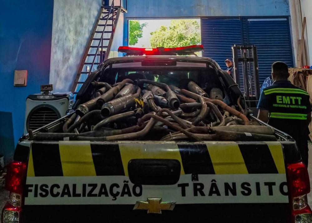 Mais de 300 descargas adulteradas são destruídas após apreensão na Operação Parintins Mais Segura