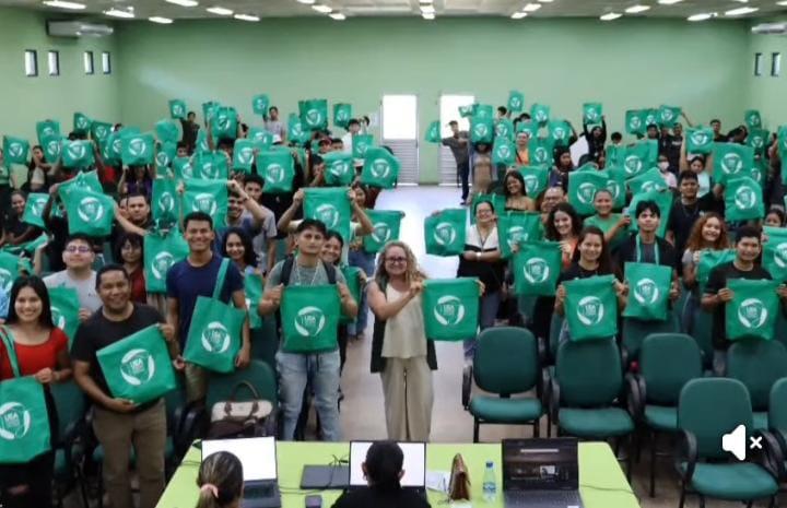 UEA inicia ano letivo com o 4º Encontro de Ensino, Pesquisa, Extensão e Inovação