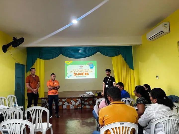 Semed Parintins realiza encontros formativos do SAEB para professores do 9º ano