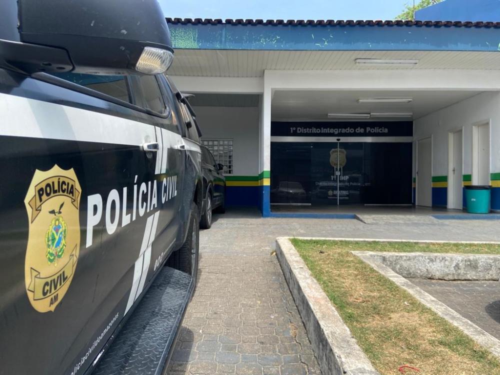 Polícia Civil prende médico que cedia plantões a falso profissional de saúde, em Manaus