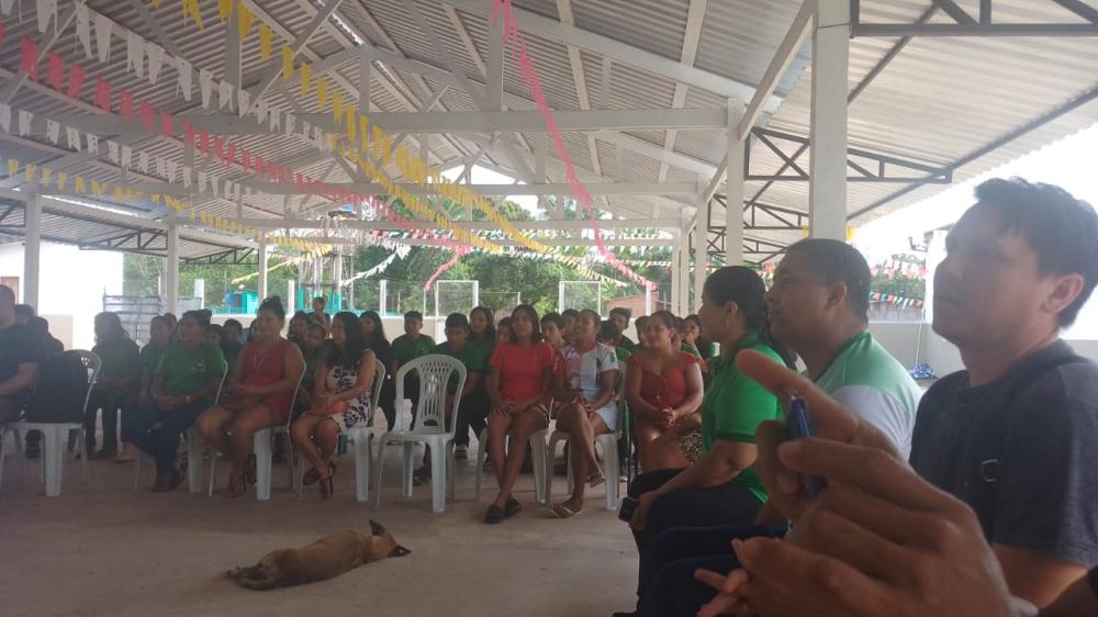 Ifam Parintins realiza em Nossa Senhora do Perpétuo Socorro do Laguinho aula inaugural do curso de informática