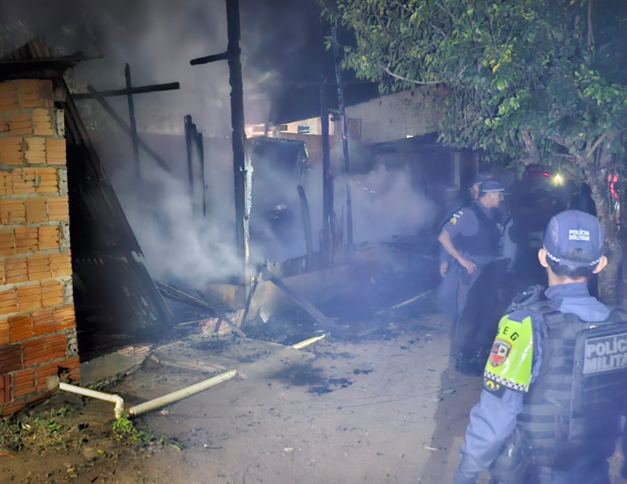 Suspeito de incendiar própria residência é preso em Parintins