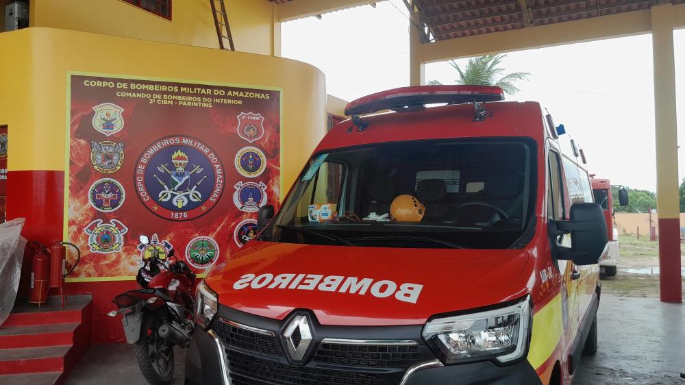 Em Parintins, bombeiros socorrem idoso que teve mal súbito durante caminhada