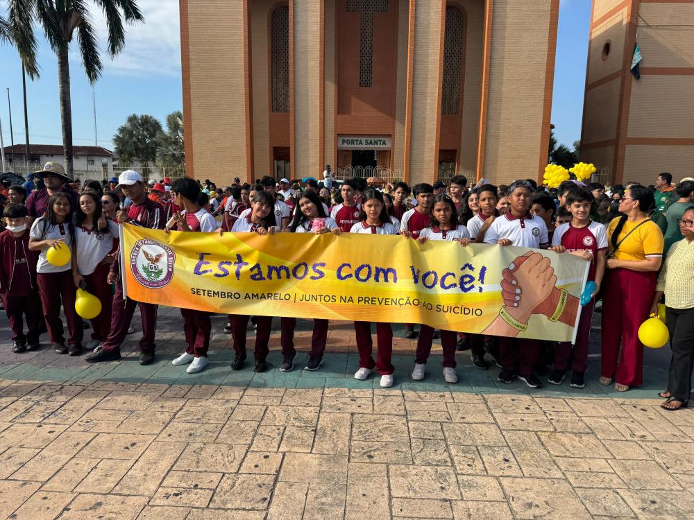‘Caminhada pela Vida’ marca abertura do Setembro Amarelo nas escolas estaduais de Parintins